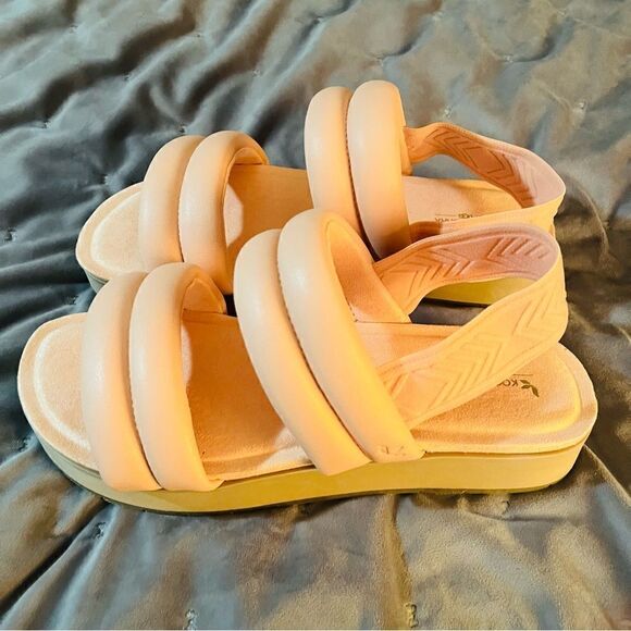 Koolaburra BY UGG ANIDA Puffy Quilted Faux Leather Slide Sandal Apricot 9.5 NIB - Picture 5 of 9